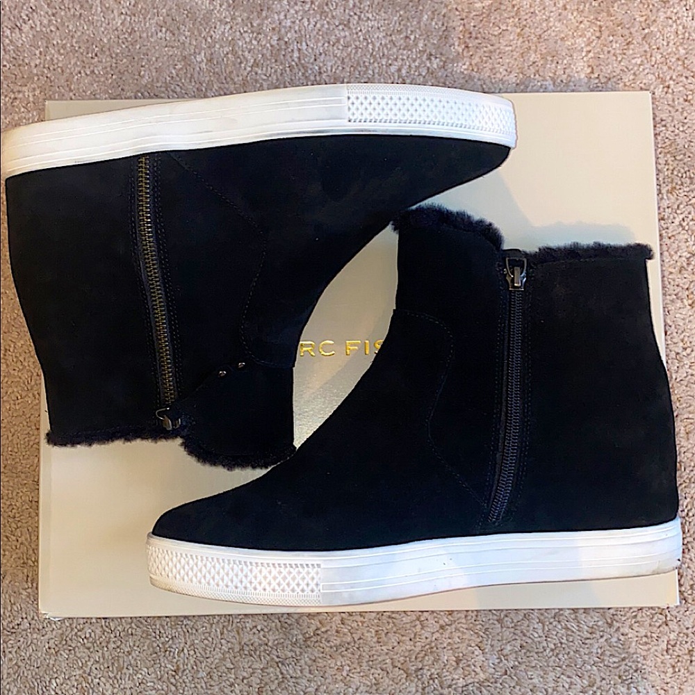 Caslon Booties